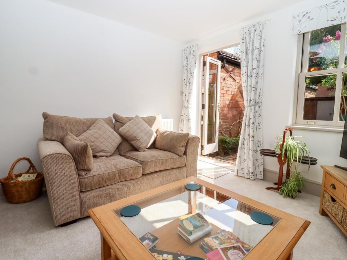 Touchstone Cottage Стратфорд-апон-Эйвон Экстерьер фото